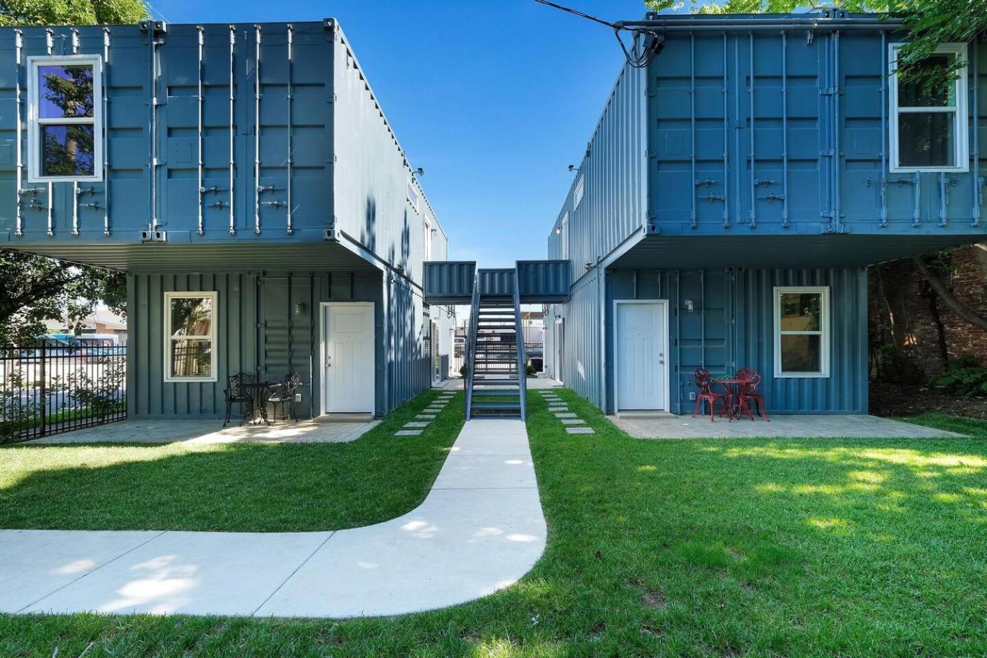 Apartment Unique Retreat Two 1br Shipping Container Units Louisville